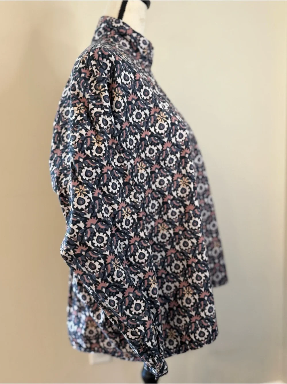 Xirena abstract floral long sleeve top gray pink black white SZ SM - Picture 2 of 14